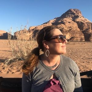 Meet your Posher, Christina